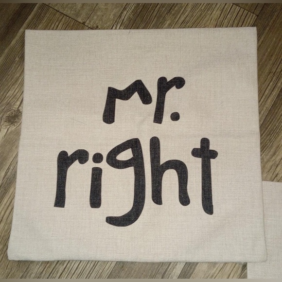 New without tags -Mr. & Mrs. Right Accent Pillowcases w/zip sides. Canvas/Hemp - Picture 3 of 4